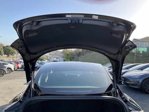 Used 2018 Tesla Model 3 Mid Range image 8