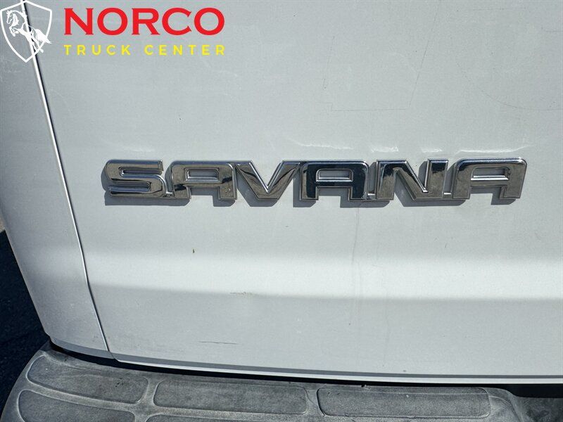 Used 2023 GMC Savana 2500 w/ Driver Convenience Package RWD image 15