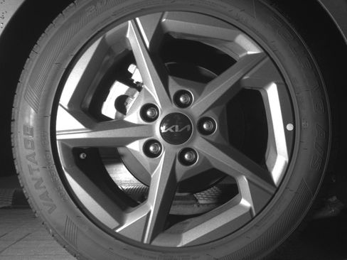 Used 2025 Kia K4 FWD image 15