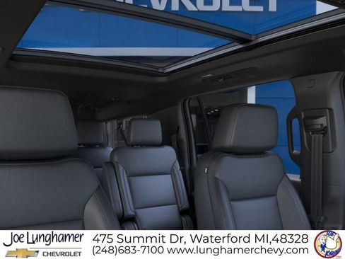 New 2026 Chevrolet Suburban LT w/ Comfort Package AWD/4WD image 26