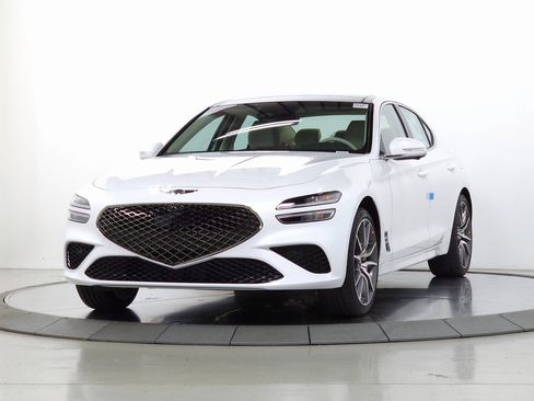 New 2026 Genesis G70 2.5T Prestige image 3