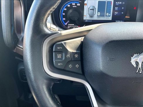 Certified 2023 Ford Bronco Outer Banks w/ Sasquatch Package AWD/4WD image 17