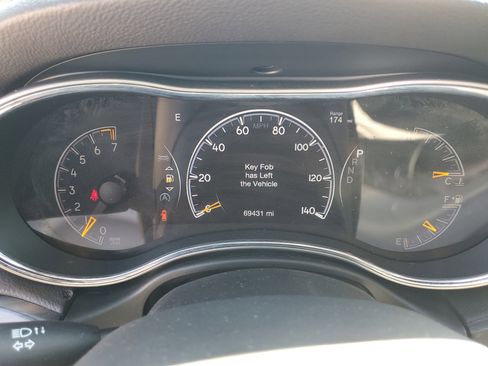 Used 2019 Jeep Grand Cherokee Limited image 29