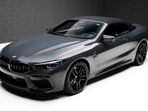 Used 2022 BMW M8 Competition w/ M Carbon Exterior Package AWD/4WD image 5