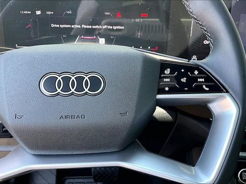 Used 2025 Audi Q5 Premium w/ Convenience Package AWD/4WD image 12