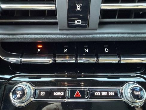 Used 2022 Lincoln Corsair Reserve w/ Equipment Group 201A image 23