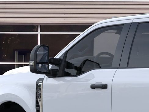 New 2026 Ford F250 XLT w/ FX4 Off-Road Package AWD/4WD image 42