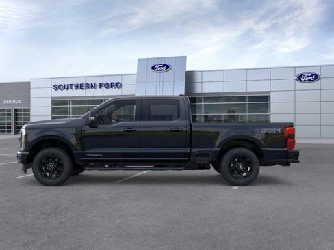 New 2026 Ford F250 Lariat w/ Black Appearance Package AWD/4WD image 3