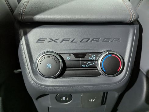 New 2026 Ford Explorer Active w/ Active Comfort Package AWD/4WD image 14