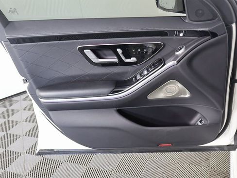 Used 2022 Mercedes-Benz S 580 4MATIC Sedan image 12