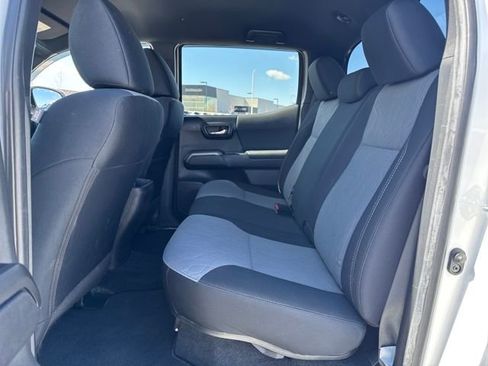 Used 2023 Toyota Tacoma TRD Sport image 15