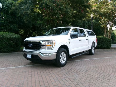 Used 2021 Ford F150 XLT AWD/4WD image 1