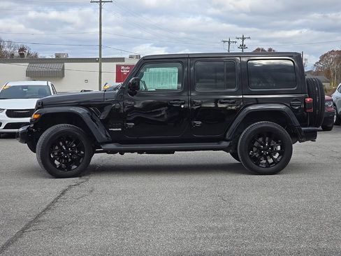 Used 2021 Jeep Wrangler Unlimited Sahara image 4