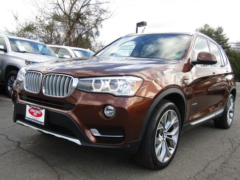 Used 2017 BMW X3 xDrive28i image 3