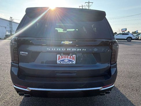 New 2026 Chevrolet Suburban High Country AWD/4WD image 10