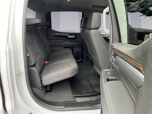 Used 2024 Chevrolet Silverado 1500 RST image 18