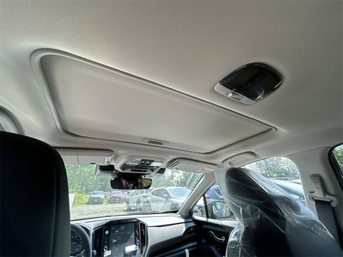 New 2025 Subaru Crosstrek 2.5i Limited w/ Crosstrek Mirror Package image 13