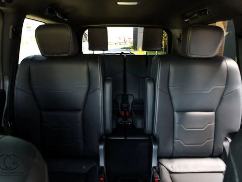 Used 2025 Lexus GX 550 image 30