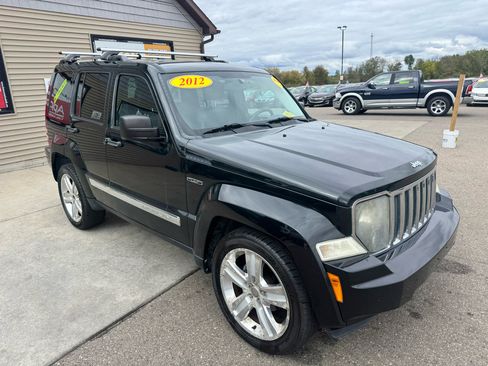 Used 2012 Jeep Liberty Limited Jet image 3