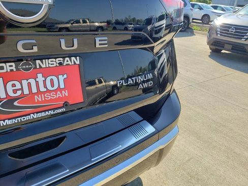 Certified 2025 Nissan Rogue Platinum w/ Platinum Premium Package image 13