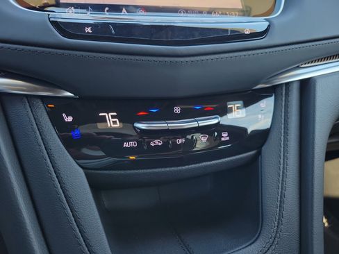 Certified 2023 Cadillac XT5 Premium Luxury w/ Platinum Package image 28