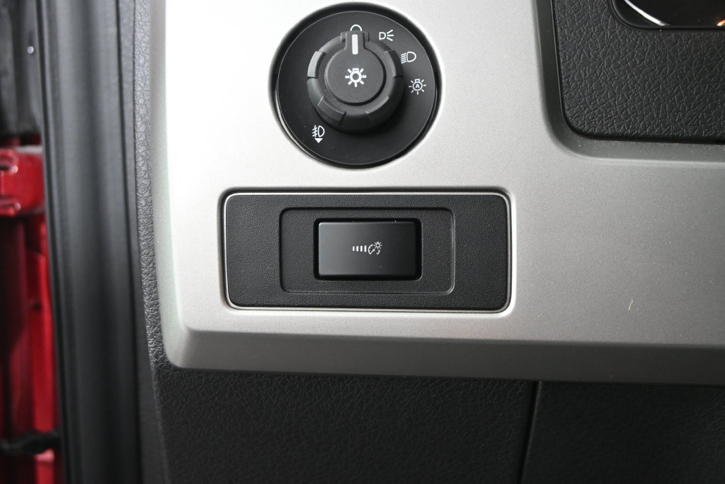 Used 2013 Ford F150 FX4 w/ Luxury Equipment Group AWD/4WD image 23