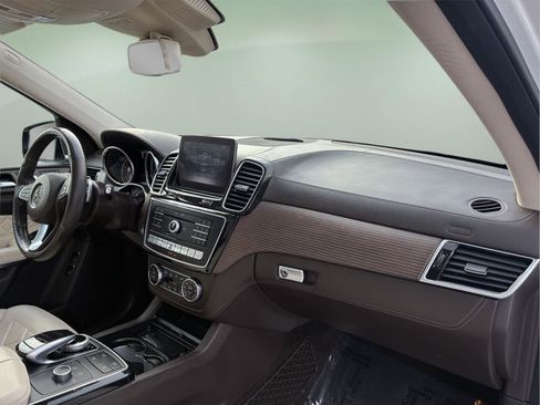 Used 2019 Mercedes-Benz GLS 550 4MATIC image 25