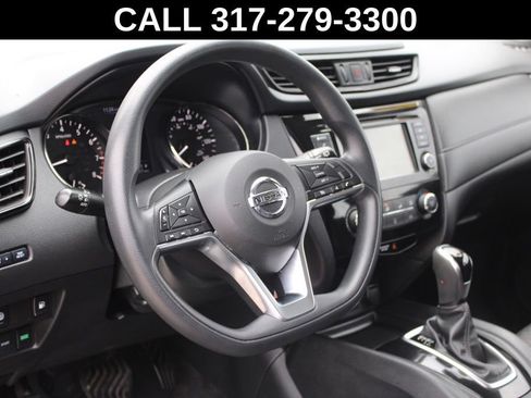 Used 2019 Nissan Rogue S AWD/4WD image 17