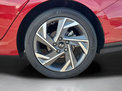 Certified 2024 Hyundai Elantra Limited image 34