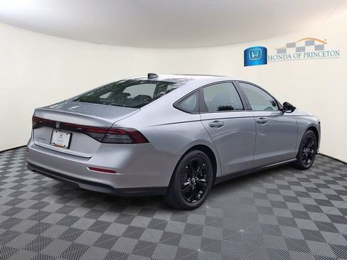 Certified 2025 Honda Accord SE image 6
