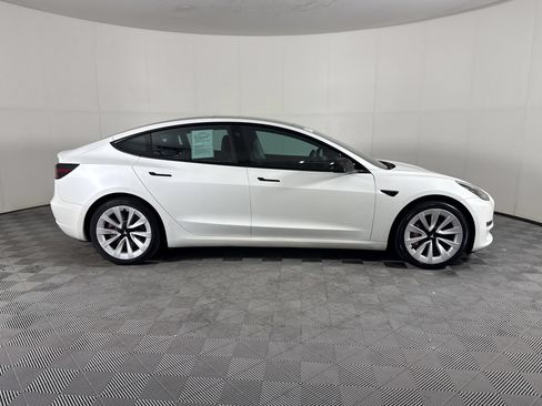 Used 2021 Tesla Model 3 Long Range AWD/4WD image 8