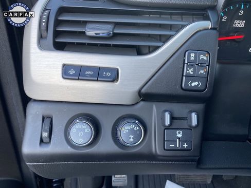 Used 2020 GMC Yukon Denali w/ Denali Premium Package image 33