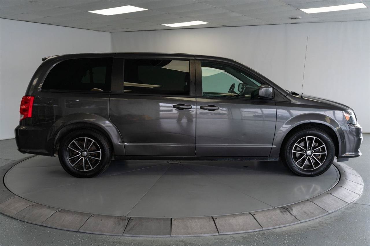 Used 2019 Dodge Grand Caravan GT FWD image 9