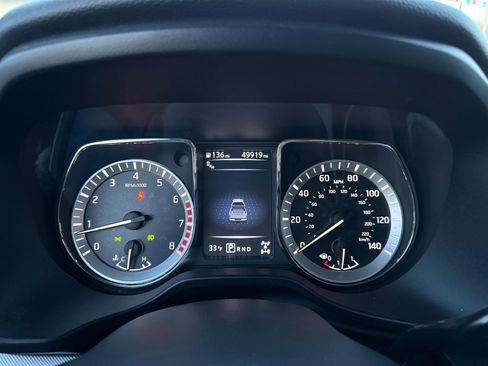 Used 2017 Nissan Titan PRO-4X image 12