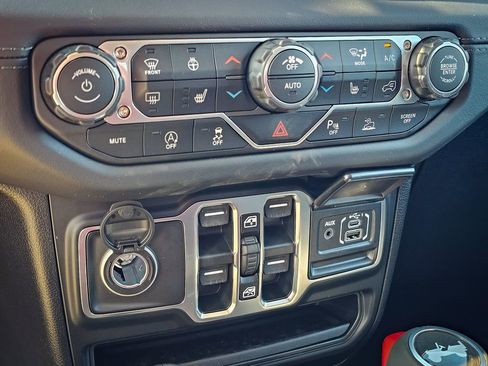 New 2026 Jeep Wrangler Sahara image 24