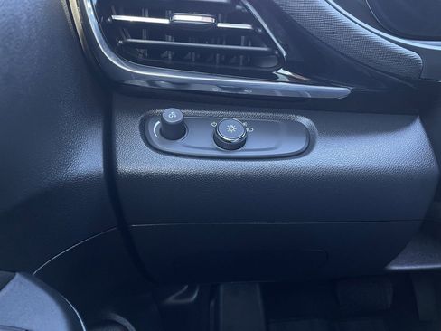 Used 2024 Buick Envista Sport Touring w/ Convenience I Package image 13