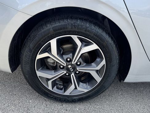 Used 2020 Kia Forte LXS image 12