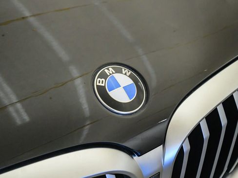 Used 2023 BMW X3 xDrive30i w/ Premium Package AWD/4WD image 8