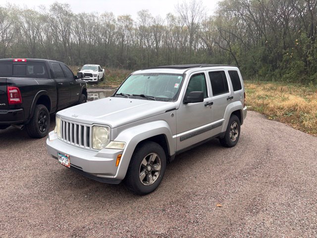 Used 2008 Jeep Liberty Sport w/ Popular Equipment Group AWD/4WD image 3