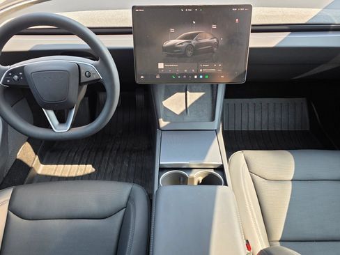 Used 2024 Tesla Model 3 Long Range AWD/4WD image 16