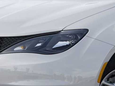 New 2026 Chrysler Voyager LX FWD image 10