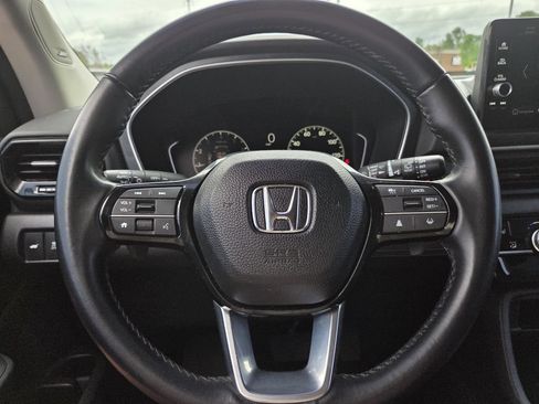 Certified 2025 Honda Pilot Touring image 24