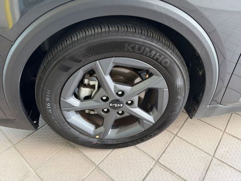 Used 2025 Kia K4 LXS image 25