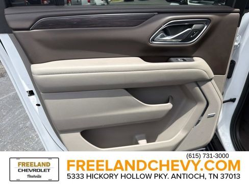 Used 2024 Chevrolet Suburban LT AWD/4WD image 16