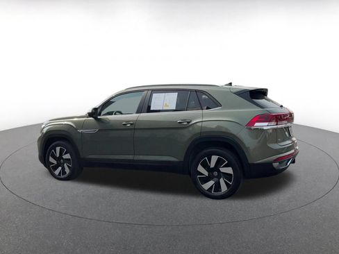 Used 2026 Volkswagen Atlas Cross Sport SE AWD/4WD image 8