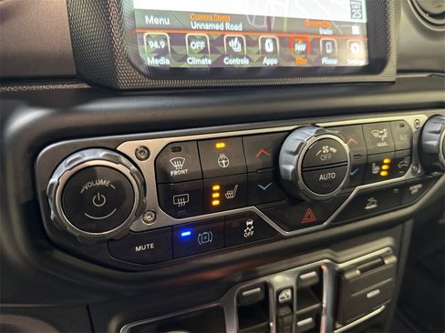 Used 2023 Jeep Wrangler Unlimited w/ Cold Weather Group image 30