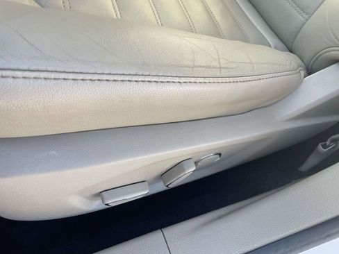 Used 2017 Ford Fusion SE w/ Fusion SE Technology Package image 21