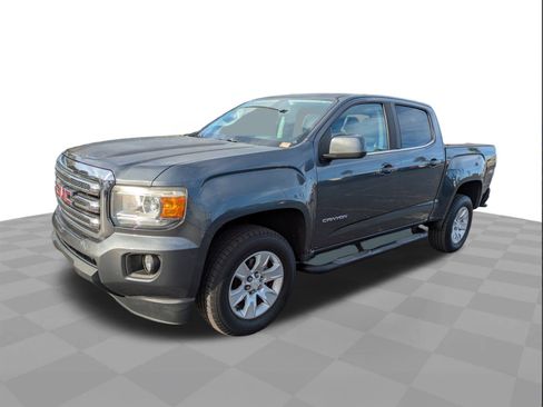 Certified 2016 GMC Canyon SLE w/ SLE Convenience Package image 8