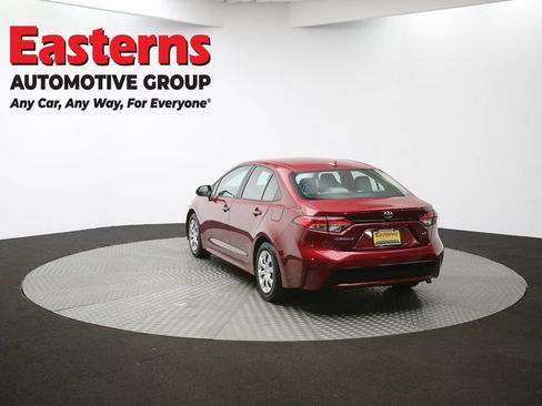 Used 2022 Toyota Corolla LE image 61