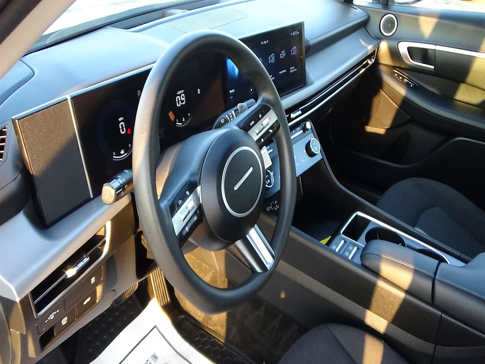 Used 2025 Hyundai Sonata SEL FWD image 18